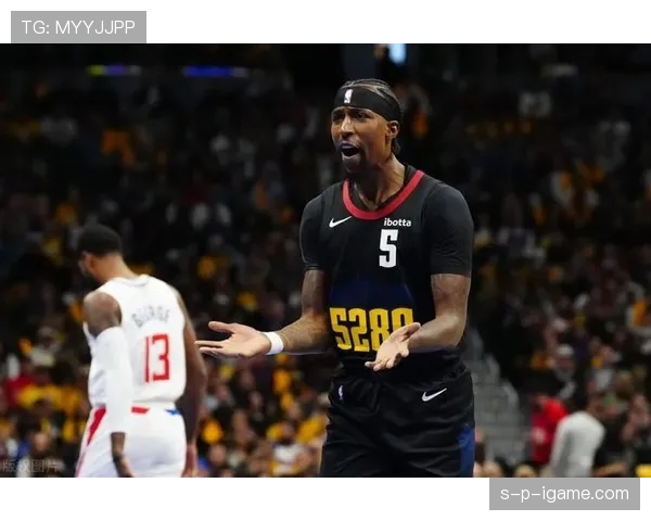 斯图加特锋线火力全开，状态回暖引关注