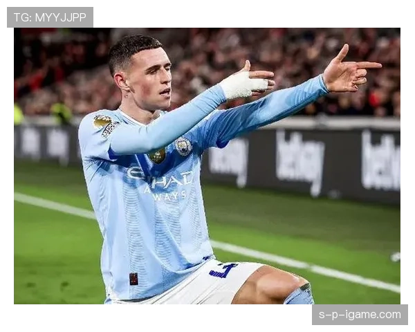 福登体能训练揭秘:科学方法如何推动其足球竞技水平持续跃升 福登体能训练揭秘:科学方法如何推动其足球竞技水平持续跃升