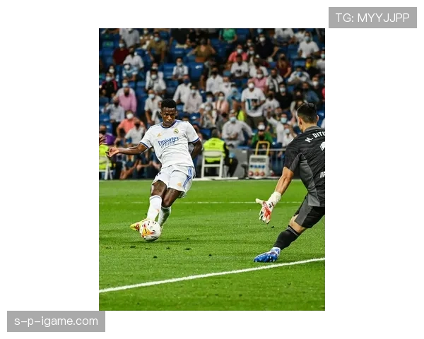 萨卡与维尼修斯：突破爆发力与稳定输出的路径差异解析