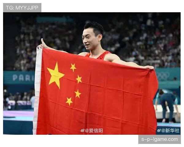 邹敬园家里挂满金牌,冰箱贴都是奥运五环