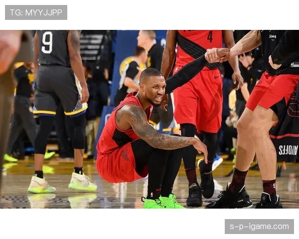 伊戈达拉利用无球跑动拉开防线 提升季后赛防守转换效率